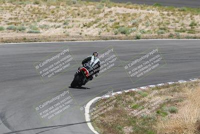 media/Apr-20-2025-AHRMA (Sun) [[393a79c373]]/Race/Group 8/Turn 4b/